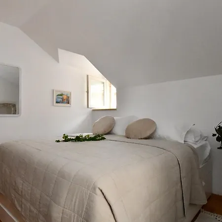 Lucia Old Town Apartment *