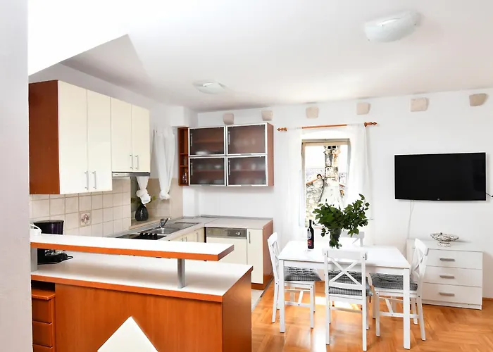 Lucia Old Town דוברובניק